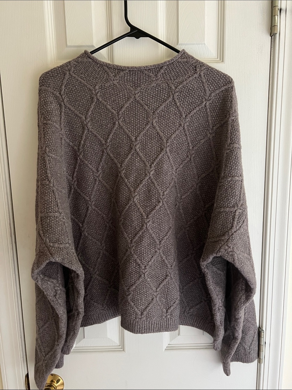 Old Navy Taupe Crewneck Diamond Knit Sweater